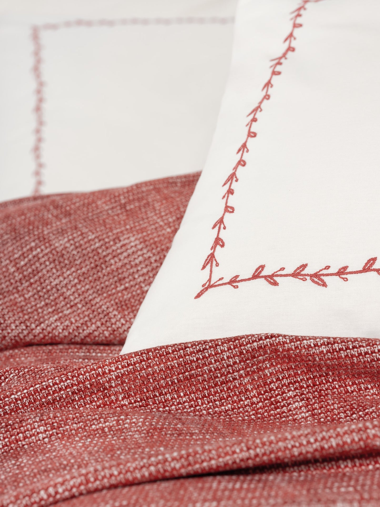 Embrova Piqué-Set für Doppelbett – 6-teilig-Weinrot