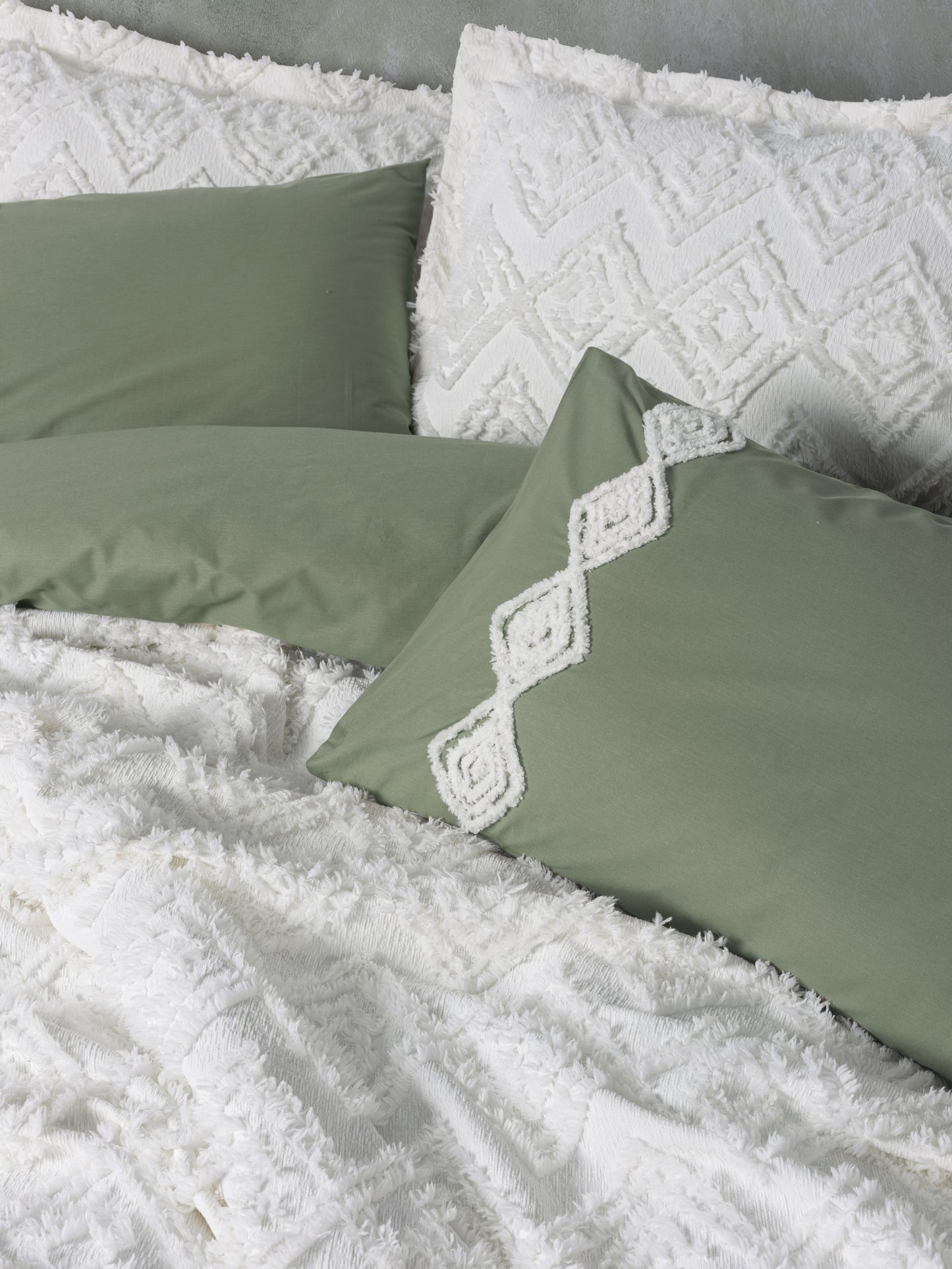 Limi Home – Tagesdecke & Bettwäscheset „Luke“ für Doppelbett, 8-teilig, Creme
