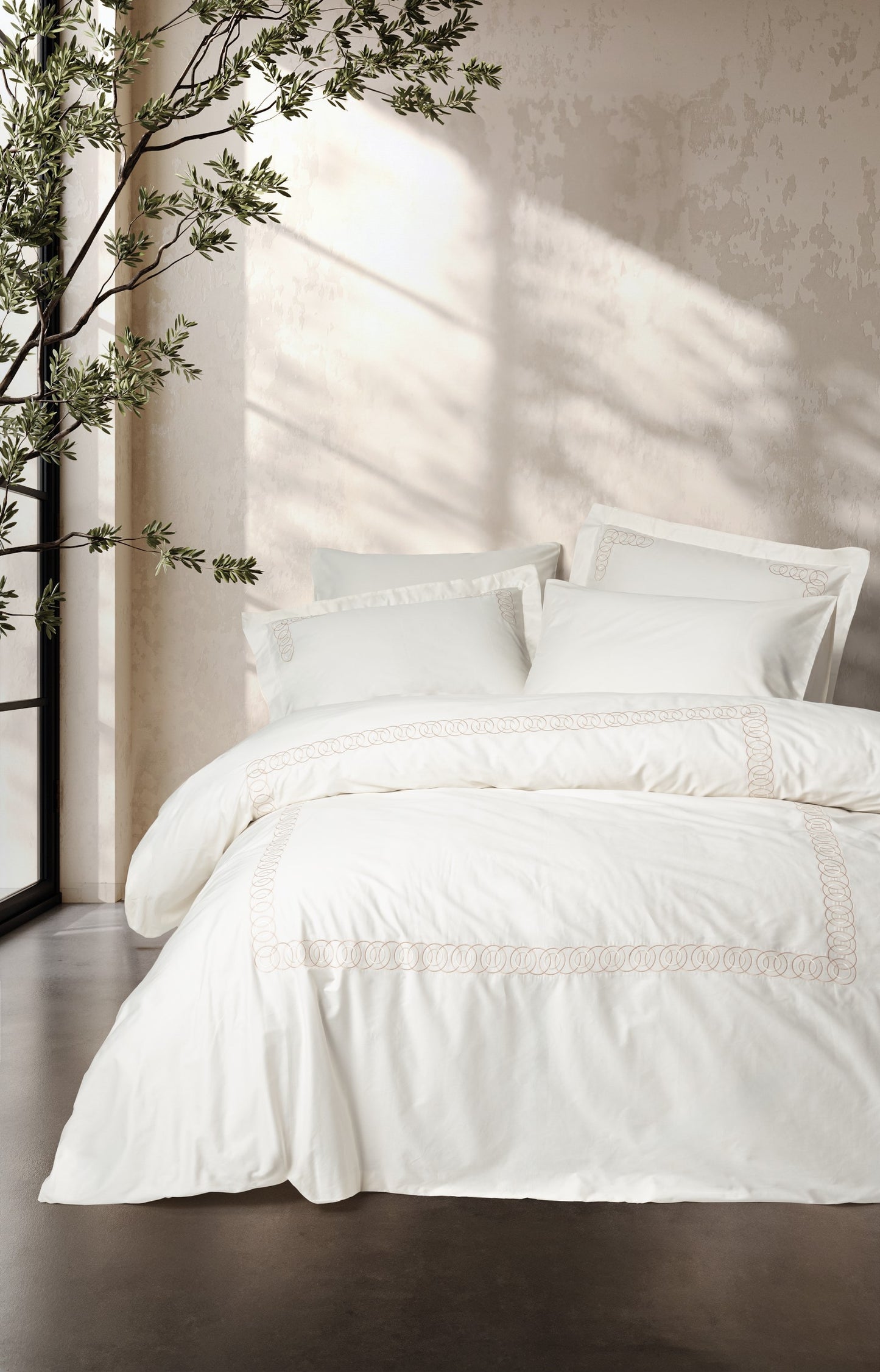 Brode-Besticktes Satin Bettbezug-Set für Doppelbett-Riley Ekru