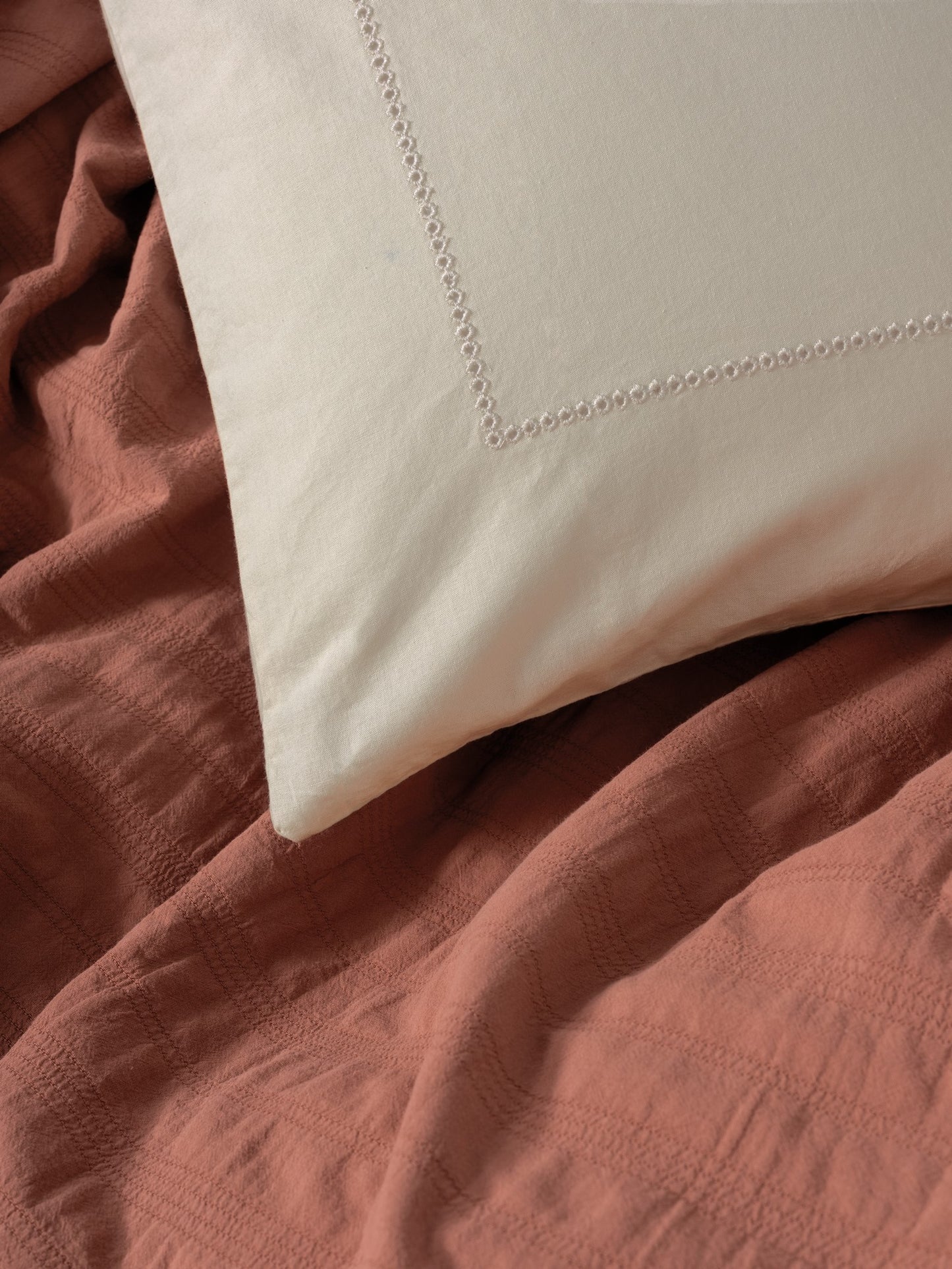 Natura Doppelbett-Tagesdecke/ Piqué-Set Vilo Tile
