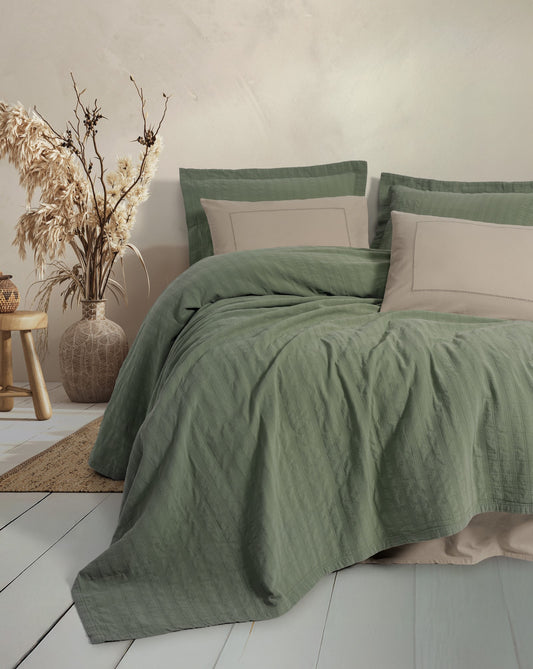 Natura Doppelbett-Tagesdecke / Piqué-Set Vilo Grün